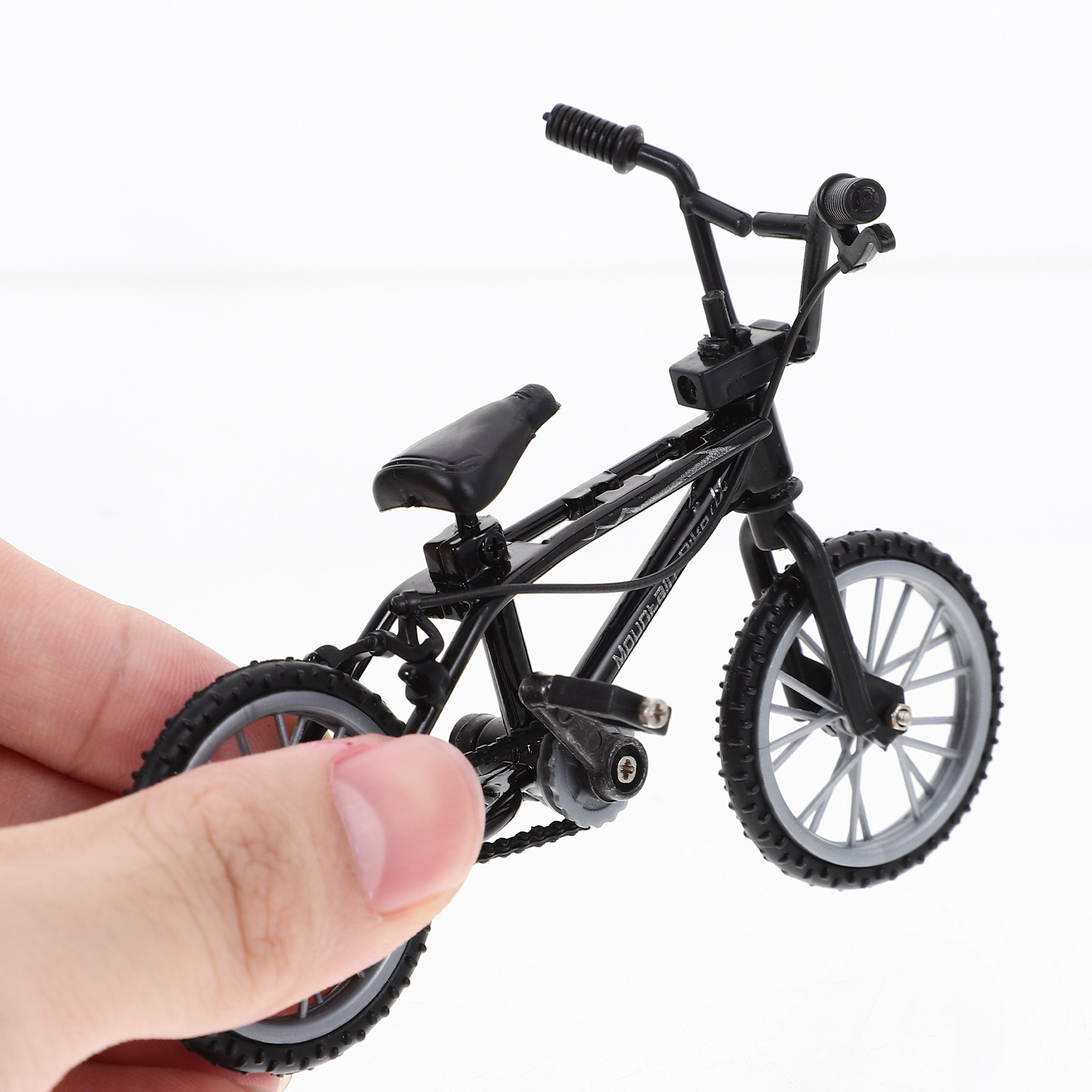 Sepeda Miniatur Buatan, Sepeda - Mountain Biking Europe ulasan dan harga